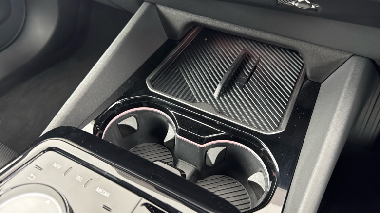 BMW 5 Series 550e xDrive M Sport Pro 4dr Auto [Tech+/Comfort+] Saloon